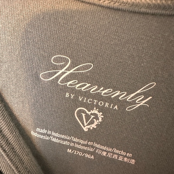 VICTORIAS SECRET Heavenly by Victoria Soft Modal Twist-tie Crop Tee - Picture 5 of 7